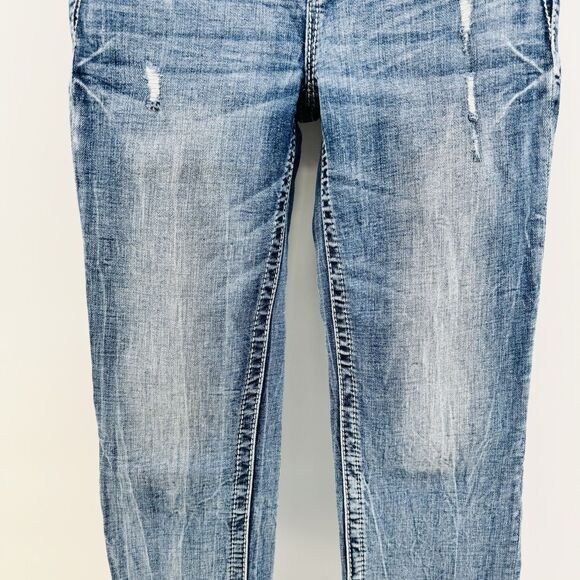 Miss Me Mid Rise Capri Women’s Size 25 Distressed & Bejeweled Beaded Jeans - Picture 6 of 16